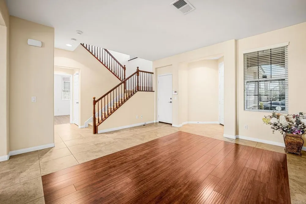 5168 Bay Crest Lane San Diego, CA 92154