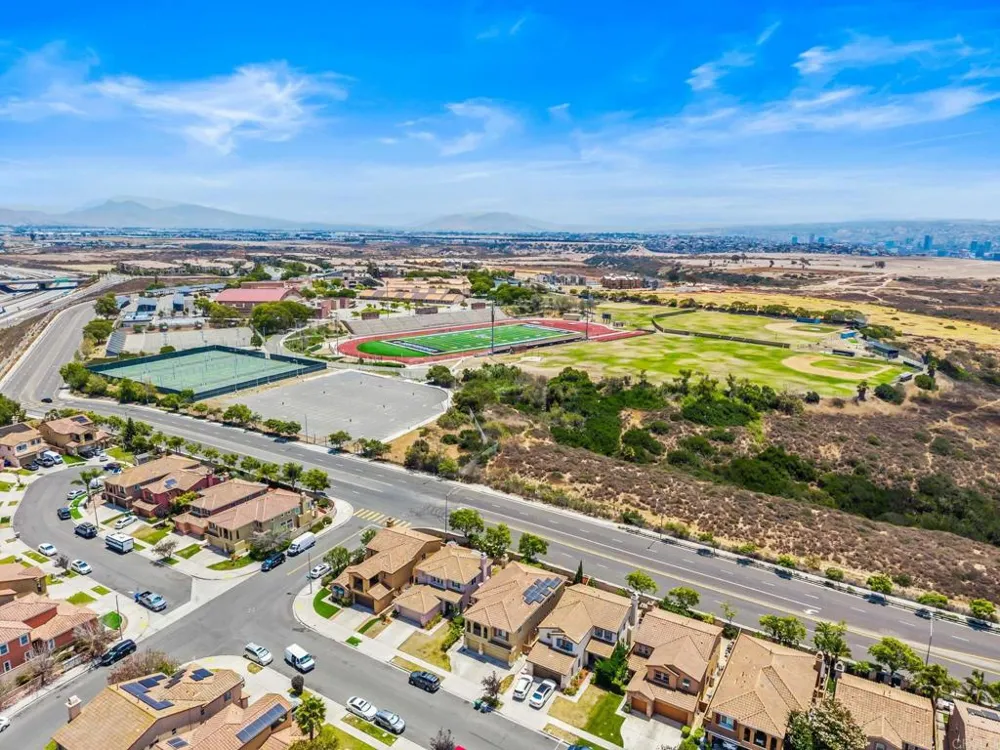 5168 Bay Crest Lane San Diego, CA 92154