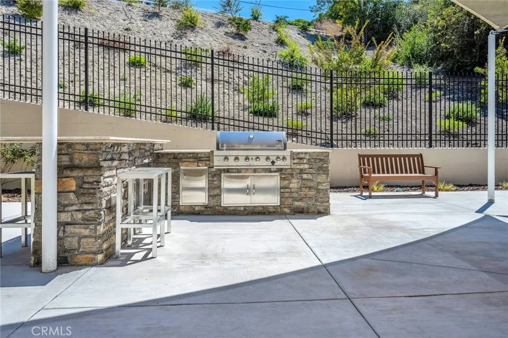 927 Deep Valley #308 Rolling Hills Estates, CA 90274