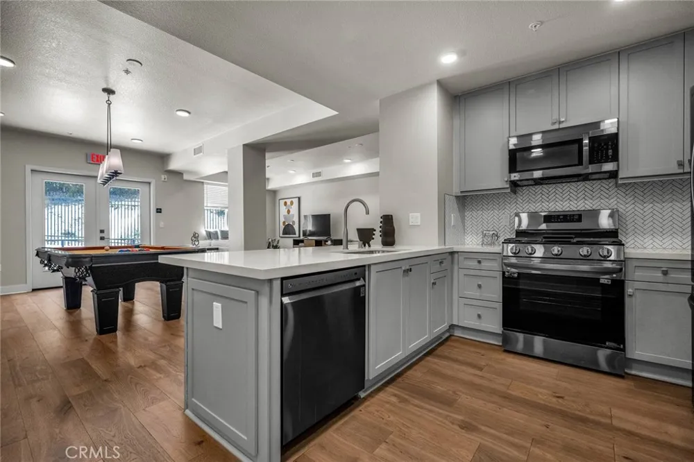 927 Deep Valley #308 Rolling Hills Estates, CA 90274