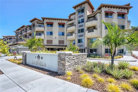 927 Deep Valley #308