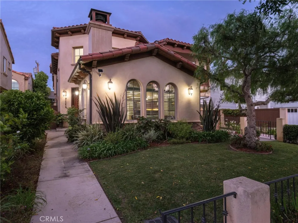 714 Elvira Avenue #A Redondo Beach, CA 90277