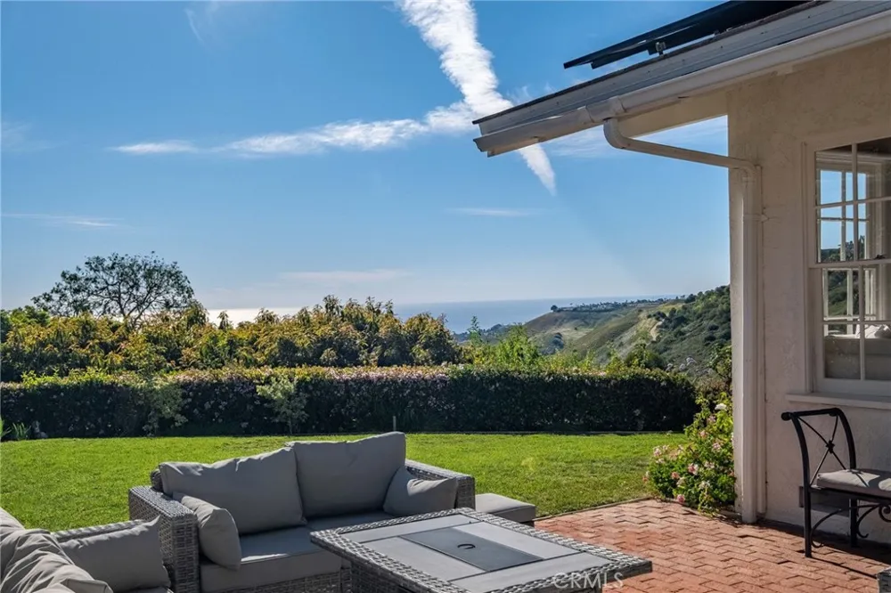 5 Quail Ridge S Rolling Hills, CA 90274
