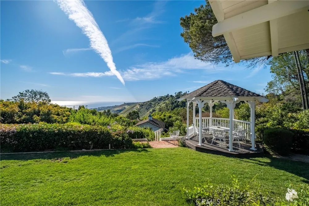 5 Quail Ridge S Rolling Hills, CA 90274
