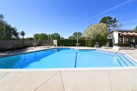 32 Seaview Drive Rolling Hills Estates, CA 90274