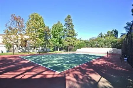 32 Seaview Drive Rolling Hills Estates, CA 90274