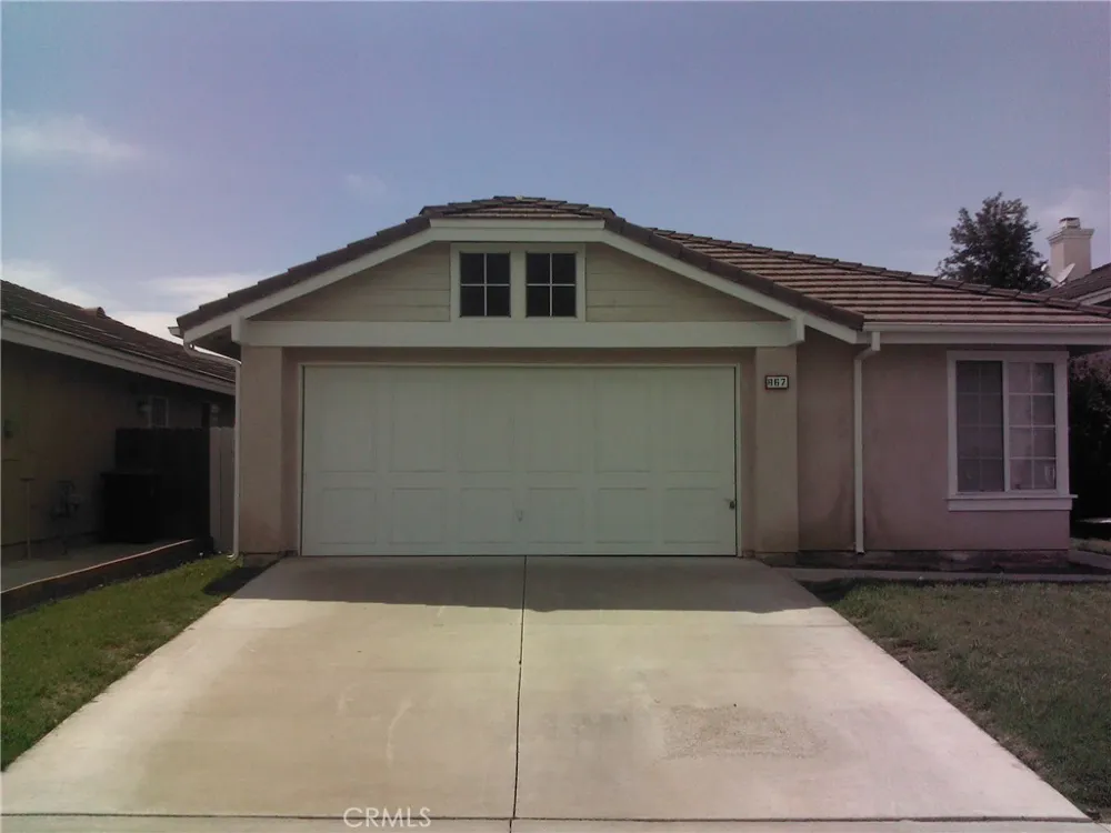 867 Sweetpea Street Hemet, CA 92545