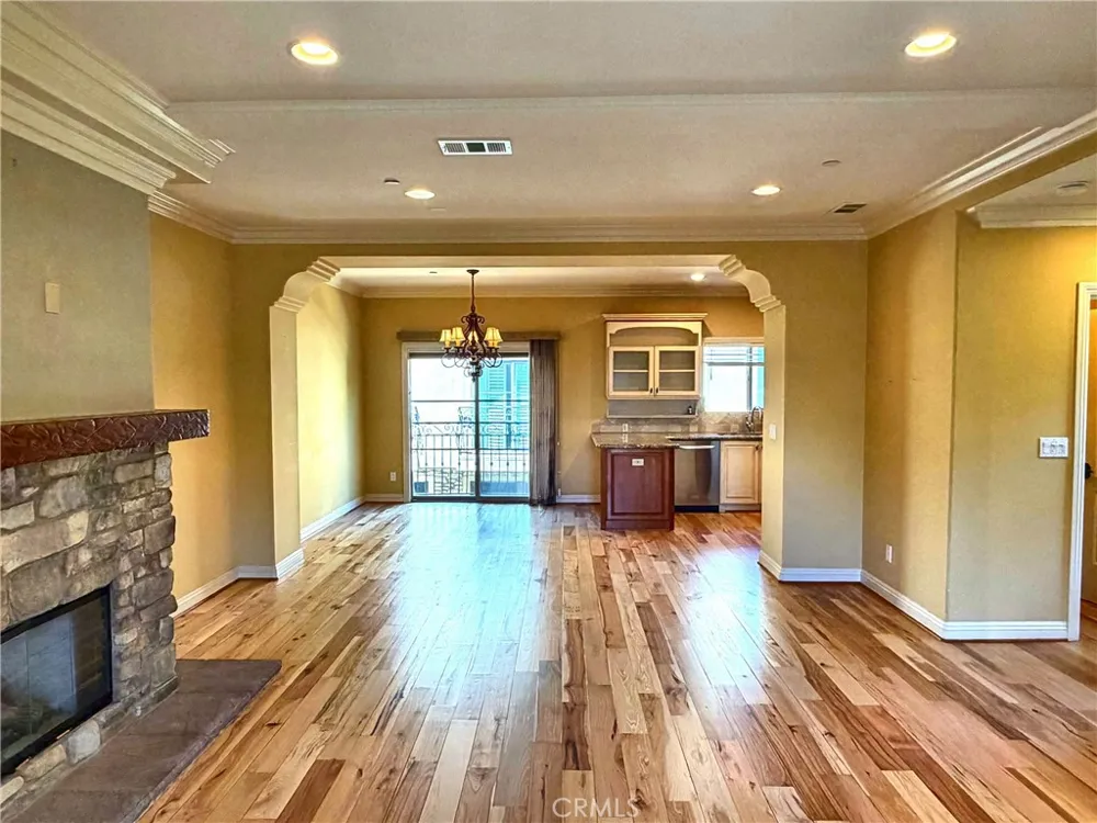 706 S Pacific Coast #E Redondo Beach, CA 90277