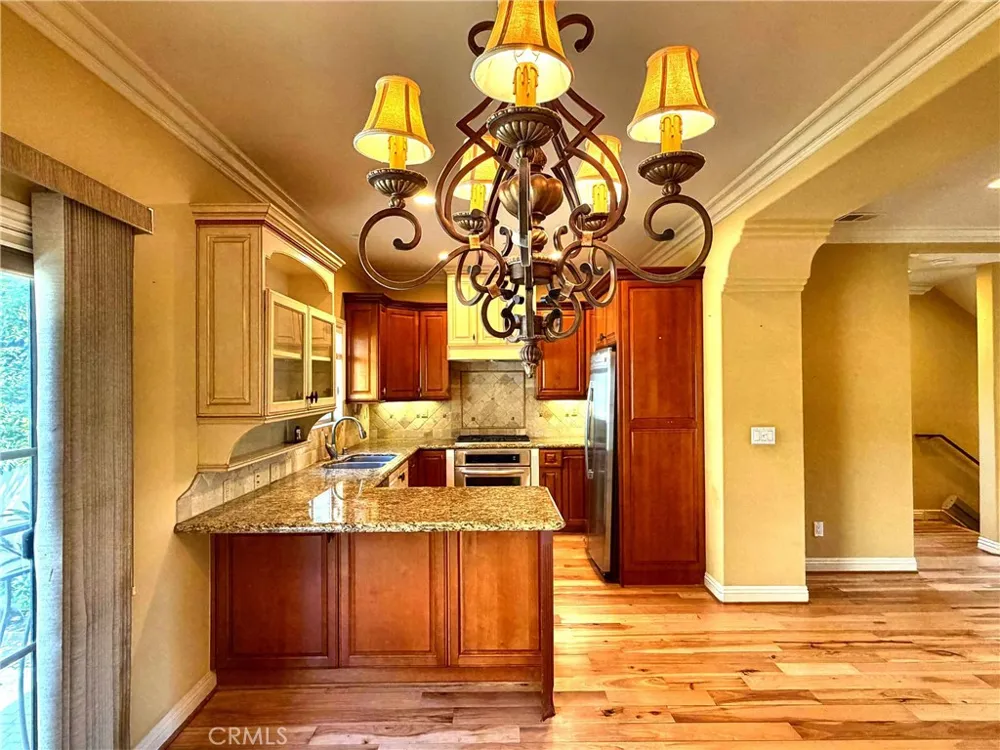 706 S Pacific Coast #E Redondo Beach, CA 90277