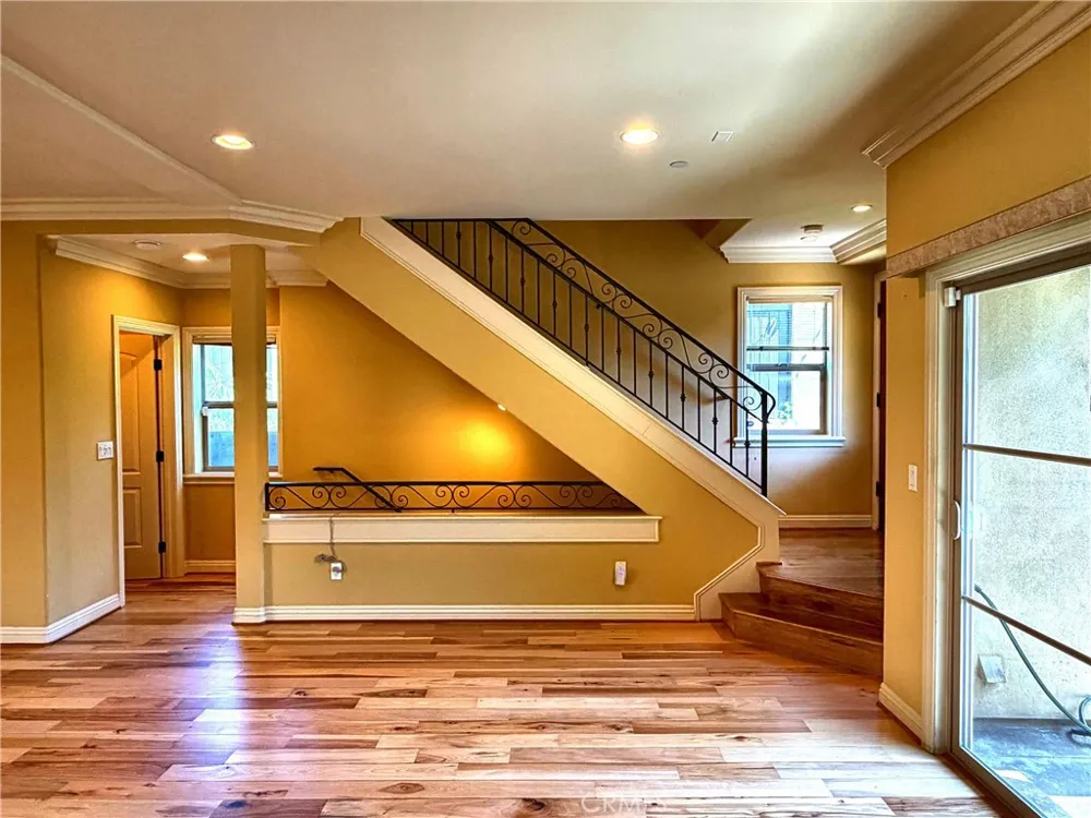 706 S Pacific Coast #E Redondo Beach, CA 90277