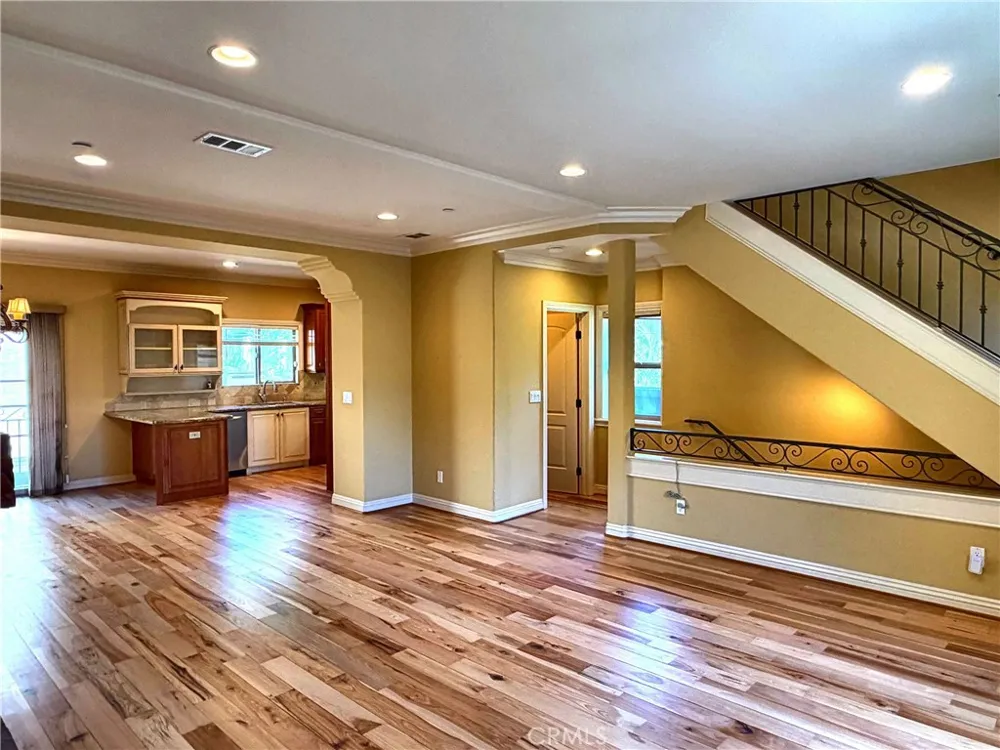 706 S Pacific Coast #E Redondo Beach, CA 90277