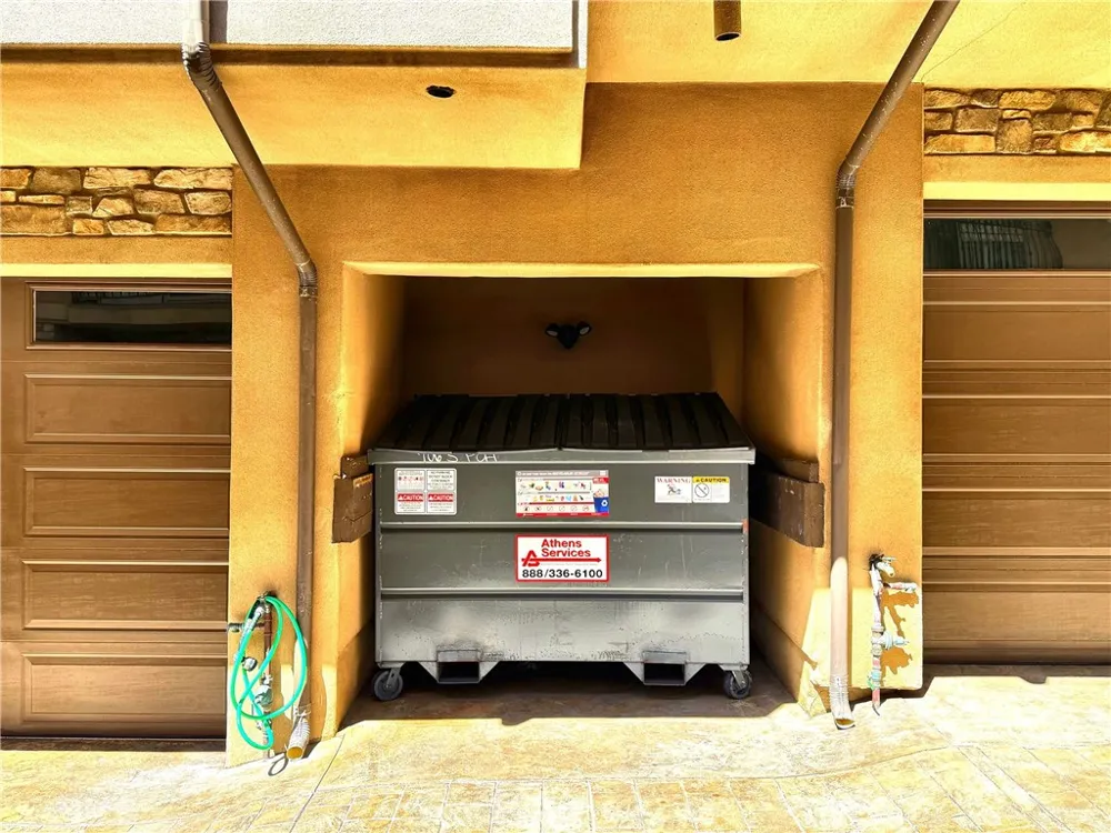 706 S Pacific Coast #E Redondo Beach, CA 90277