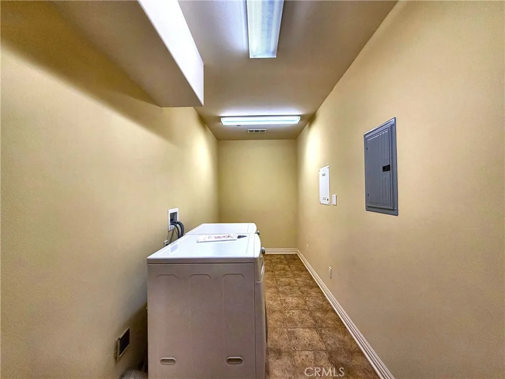 706 S Pacific Coast #E Redondo Beach, CA 90277