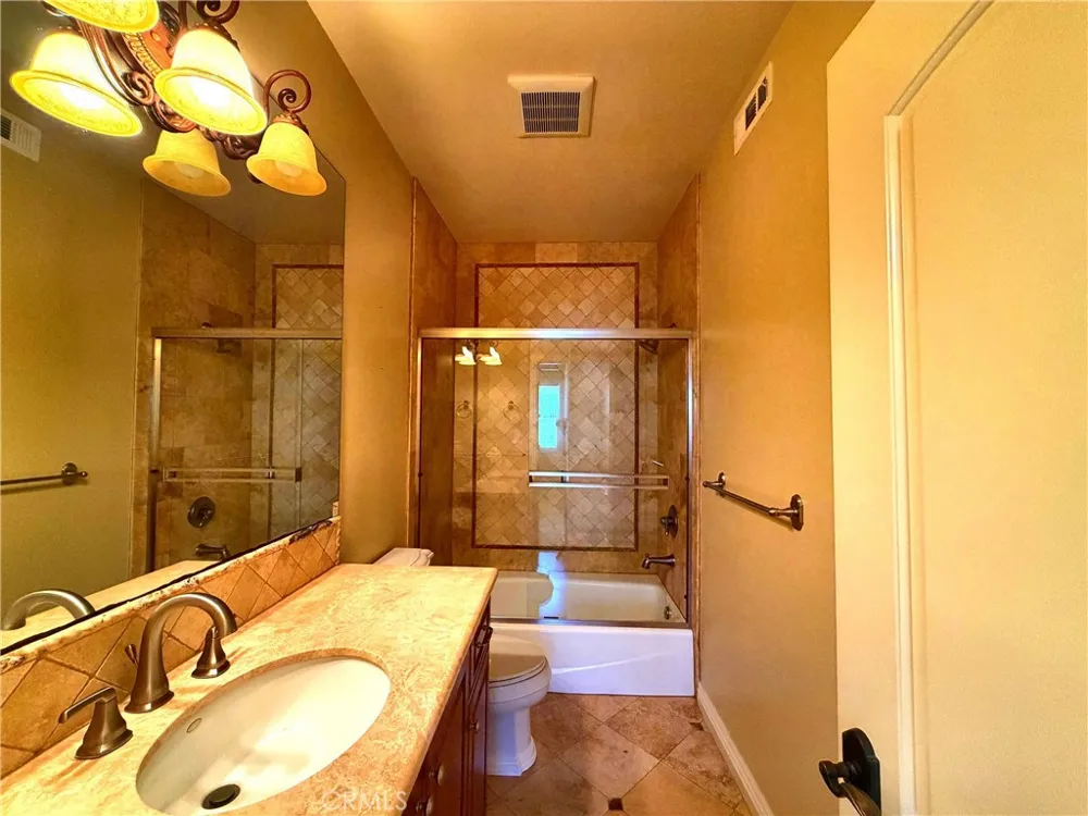 706 S Pacific Coast #E Redondo Beach, CA 90277