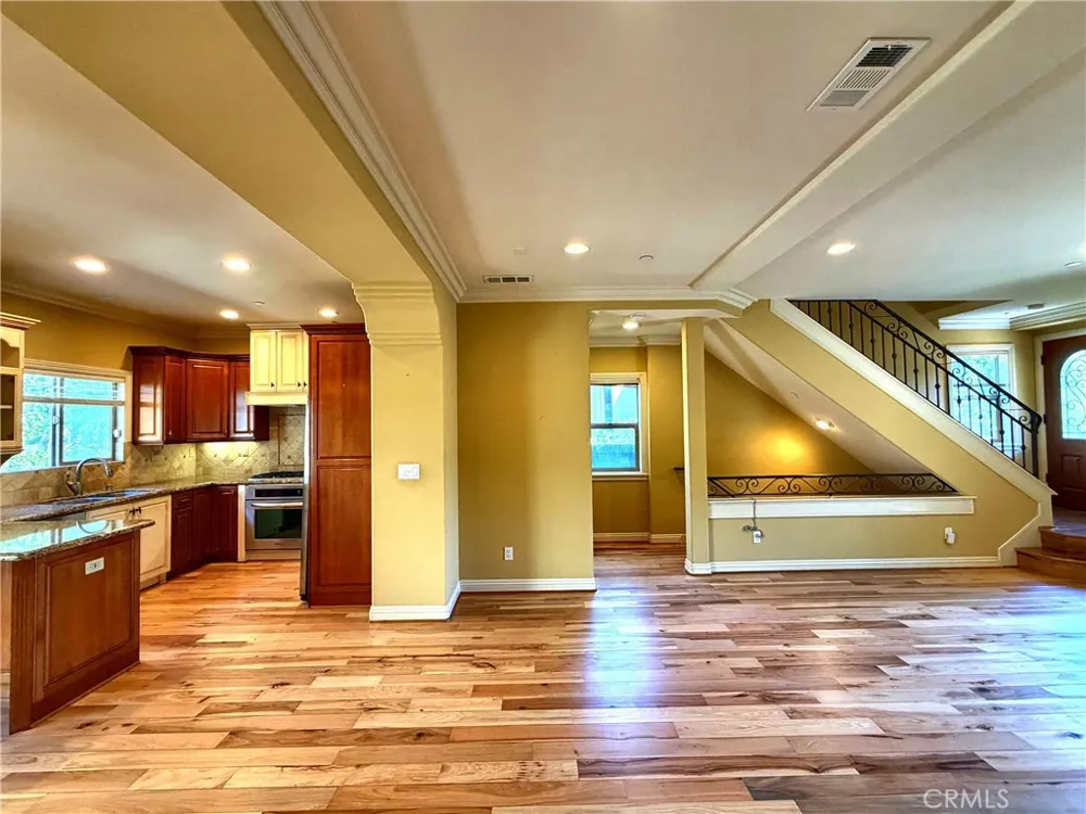 706 S Pacific Coast #E Redondo Beach, CA 90277