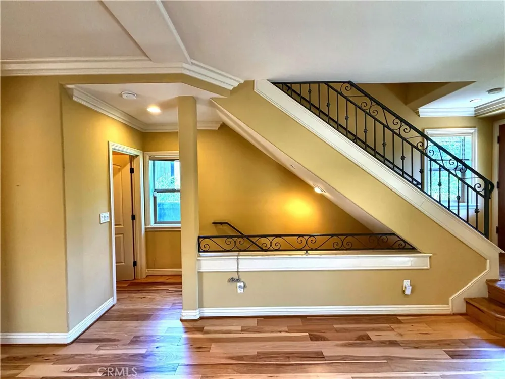706 S Pacific Coast #E Redondo Beach, CA 90277