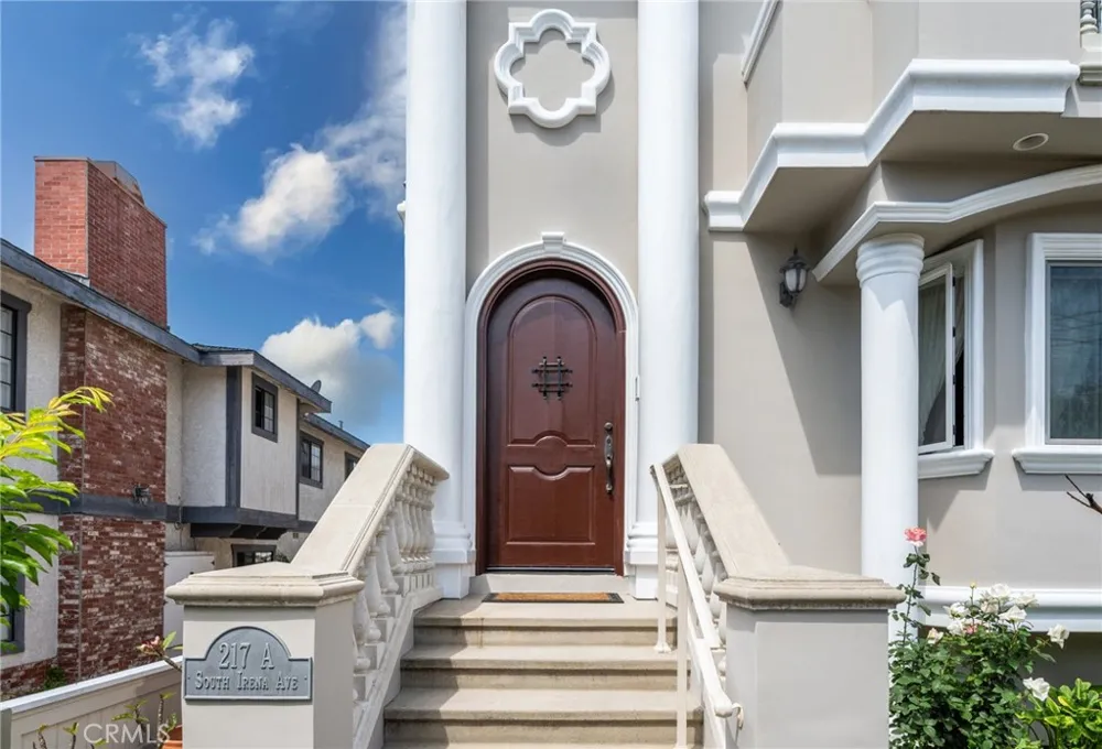 217 S Irena Avenue #A Redondo Beach, CA 90277