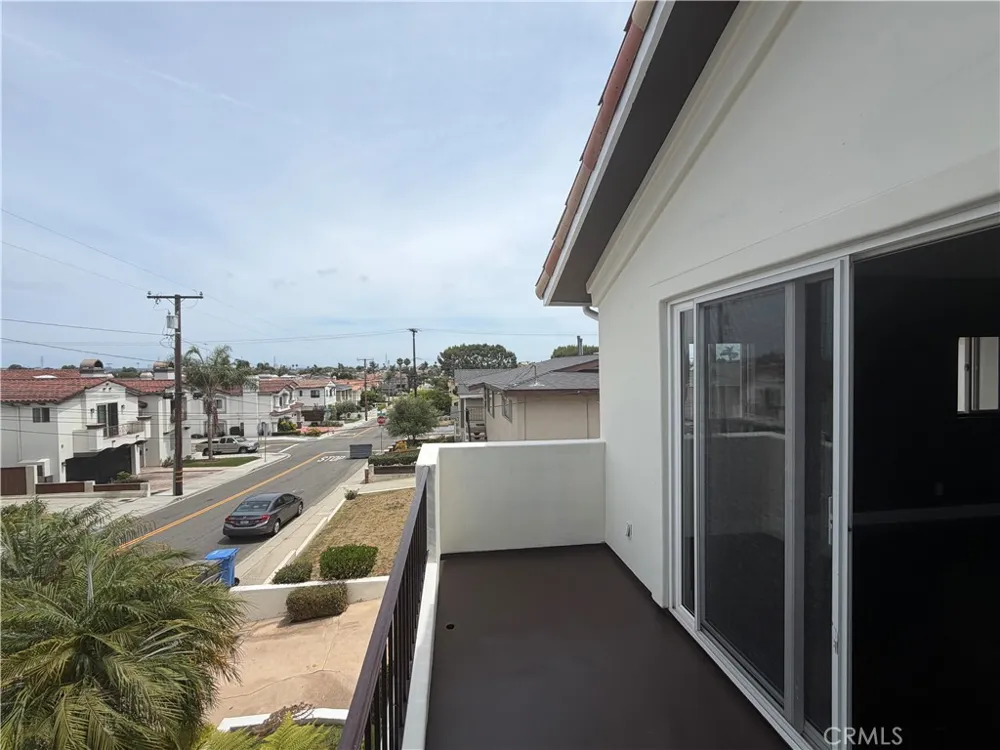 1930 Gates Avenue #A Redondo Beach, CA 90278