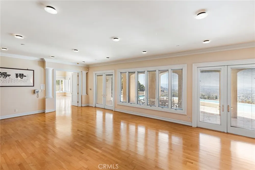 10219 Sunrise Lane North Tustin, CA 92705