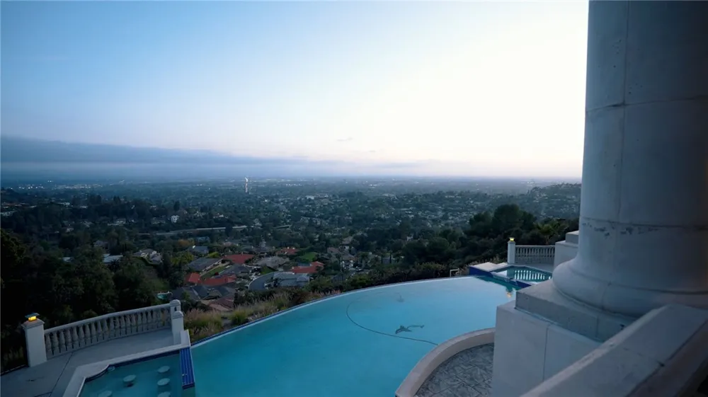 10219 Sunrise Lane North Tustin, CA 92705