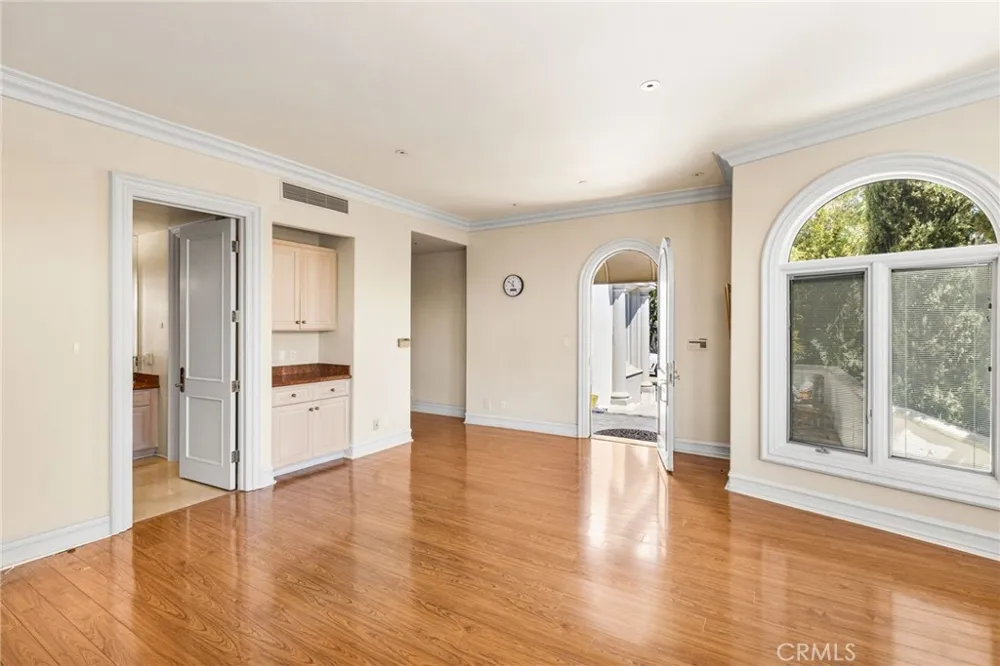 10219 Sunrise Lane North Tustin, CA 92705