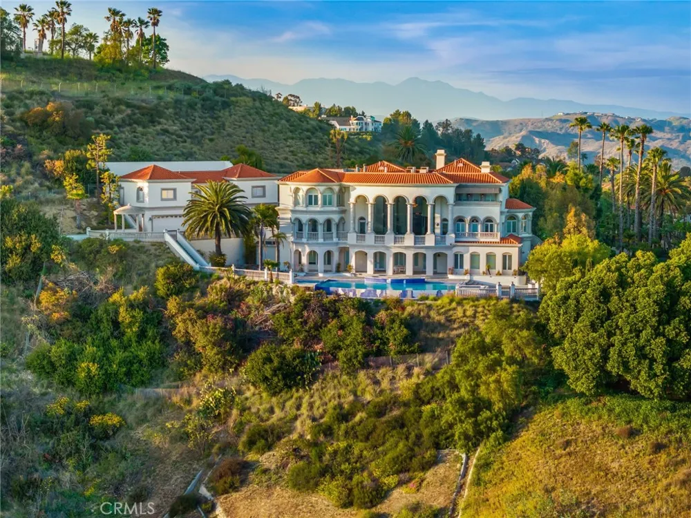 10219 Sunrise Lane North Tustin, CA 92705