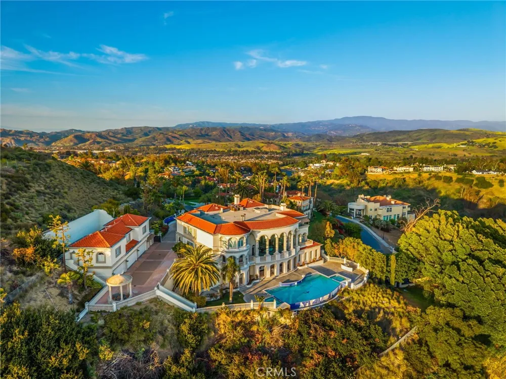 10219 Sunrise Lane North Tustin, CA 92705