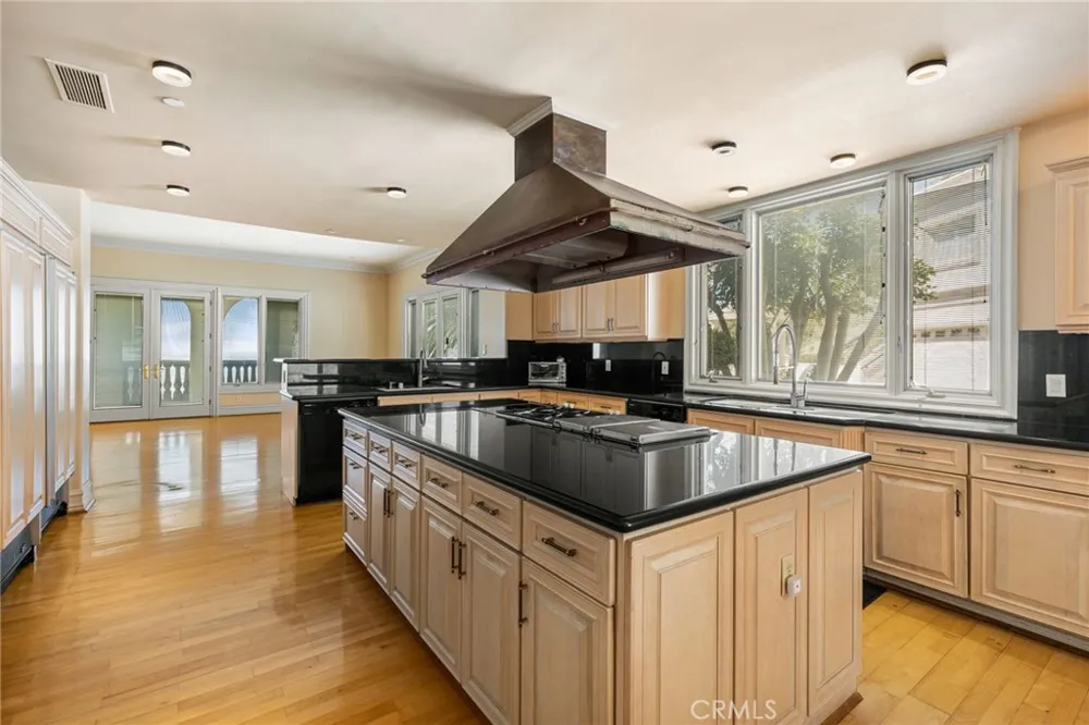 10219 Sunrise Lane North Tustin, CA 92705
