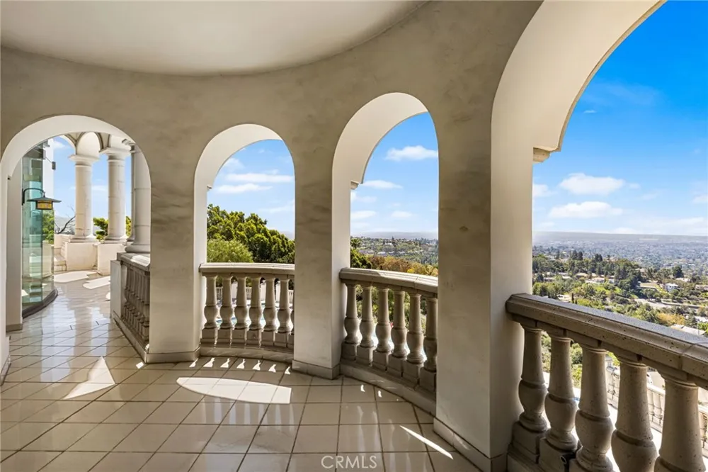 10219 Sunrise Lane North Tustin, CA 92705
