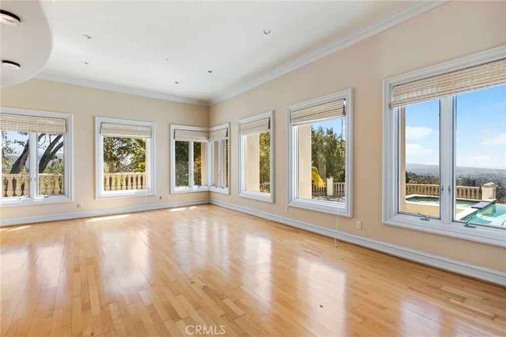 10219 Sunrise Lane North Tustin, CA 92705