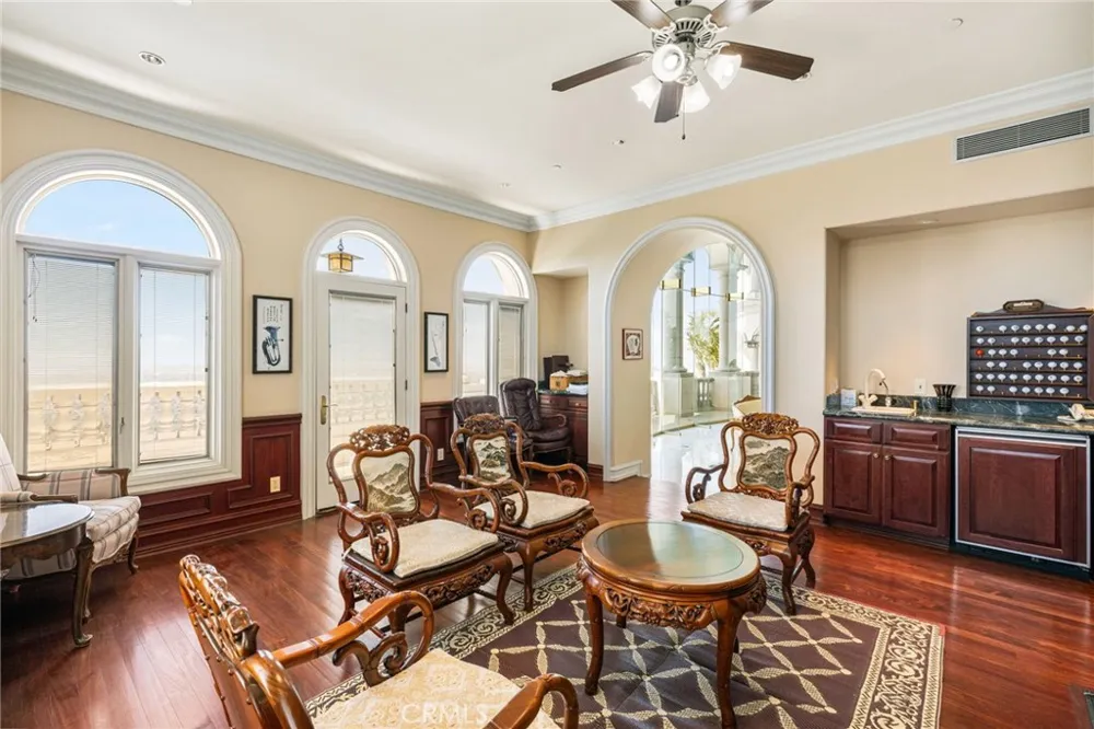 10219 Sunrise Lane North Tustin, CA 92705