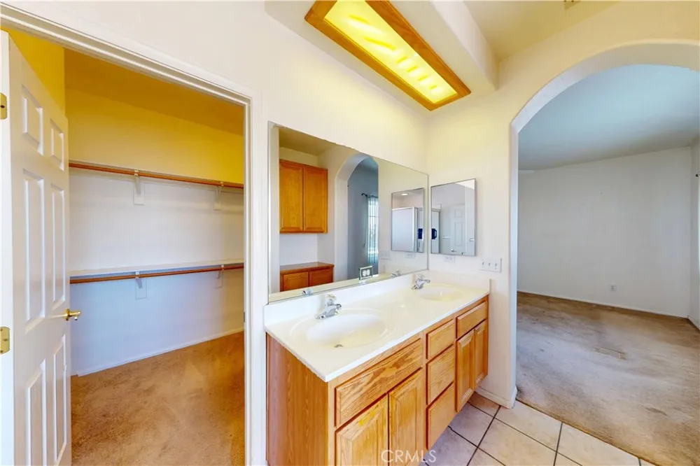 14915 Ramona Road Apple Valley, CA 92307
