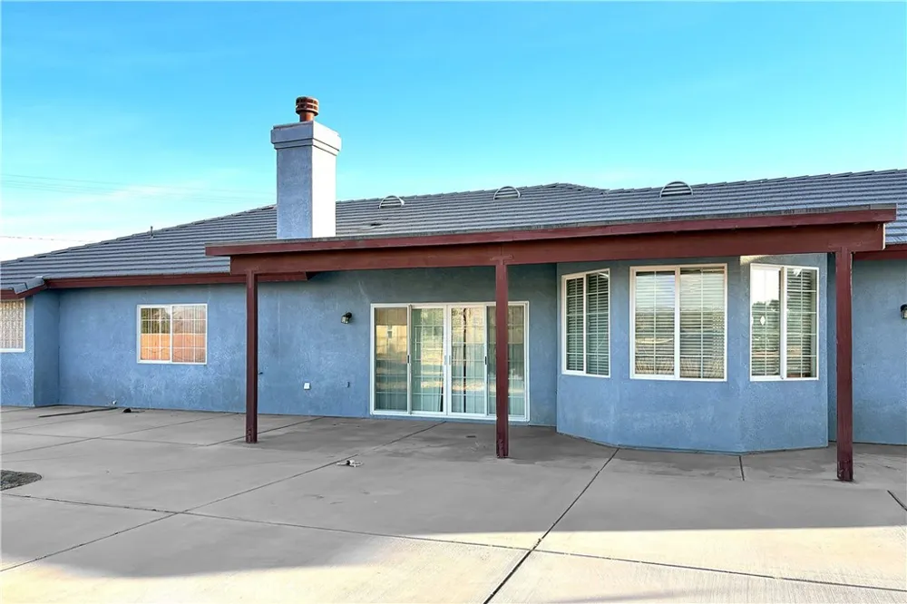 14915 Ramona Road Apple Valley, CA 92307