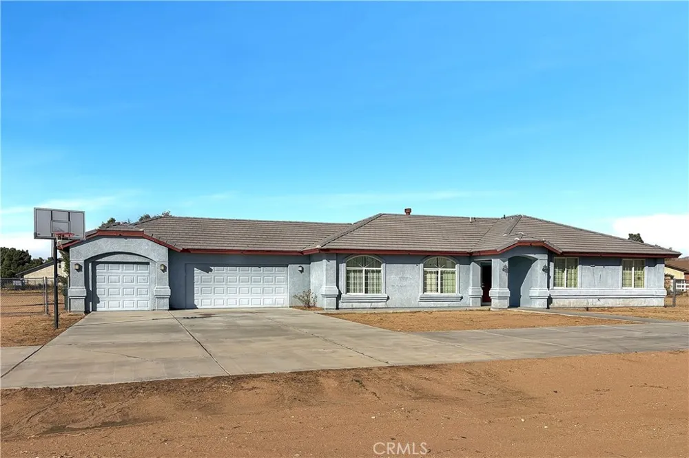 14915 Ramona Road Apple Valley, CA 92307