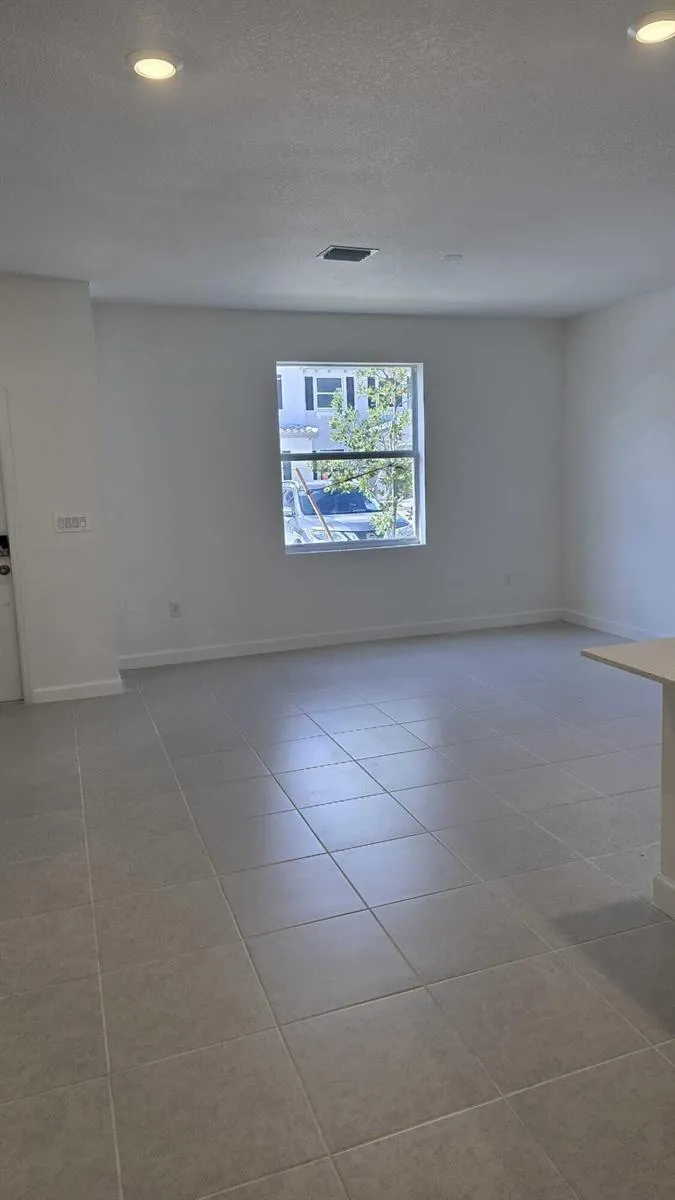 1124 SE 3rd Street Florida City, FL 33034