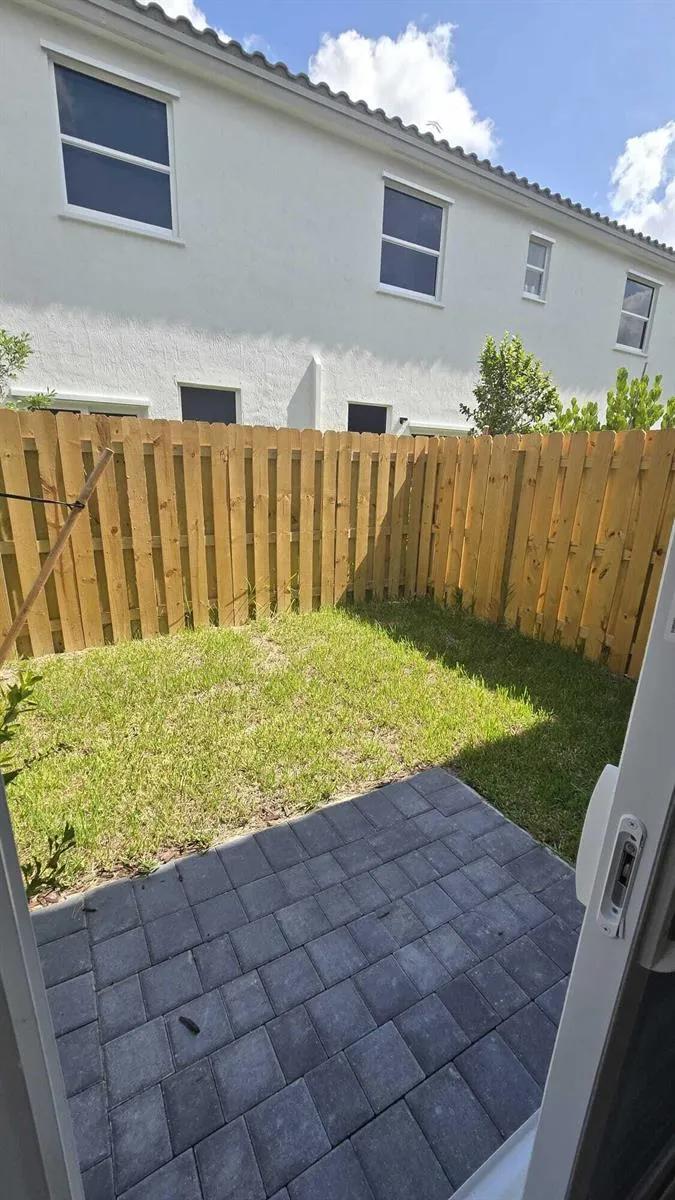 1124 SE 3rd Street Florida City, FL 33034