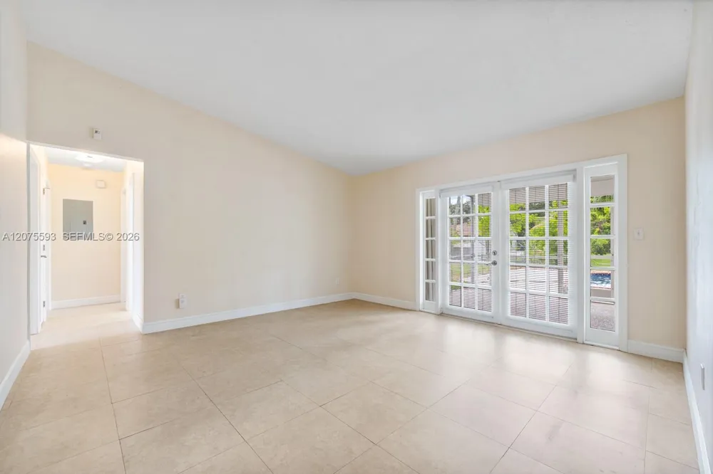 18465 SW 89th Ct Cutler Bay, FL 33157