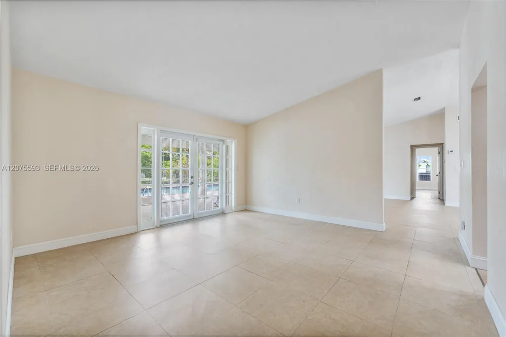 18465 SW 89th Ct Cutler Bay, FL 33157