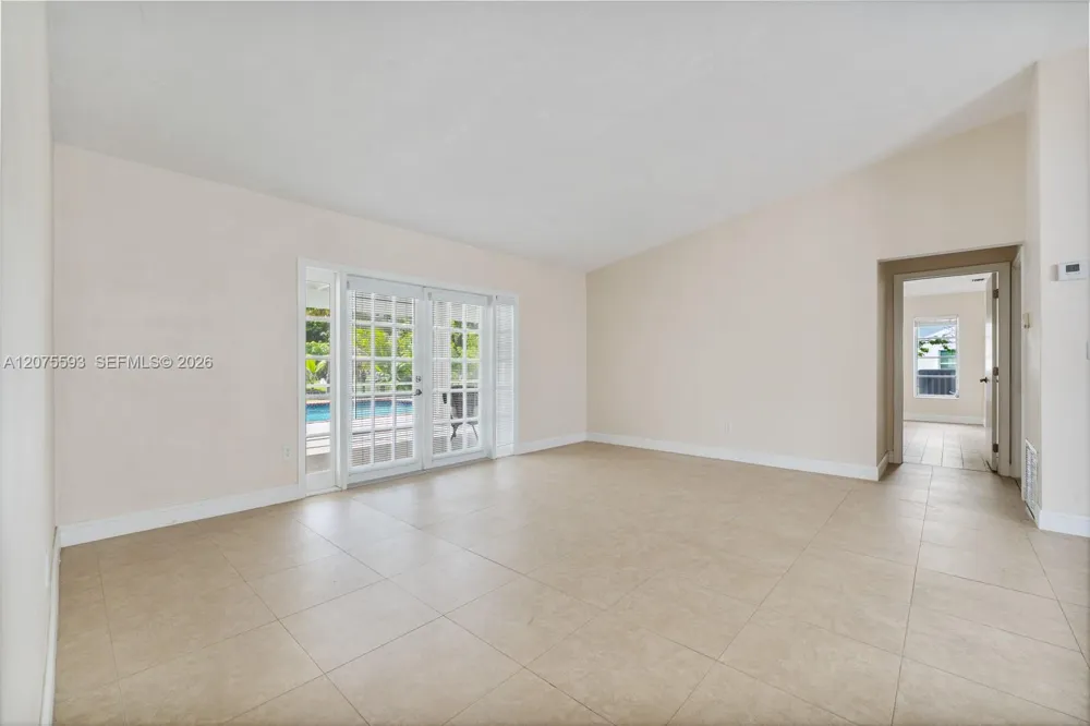 18465 SW 89th Ct Cutler Bay, FL 33157