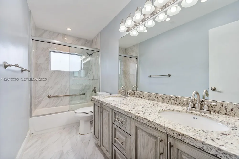 18465 SW 89th Ct Cutler Bay, FL 33157