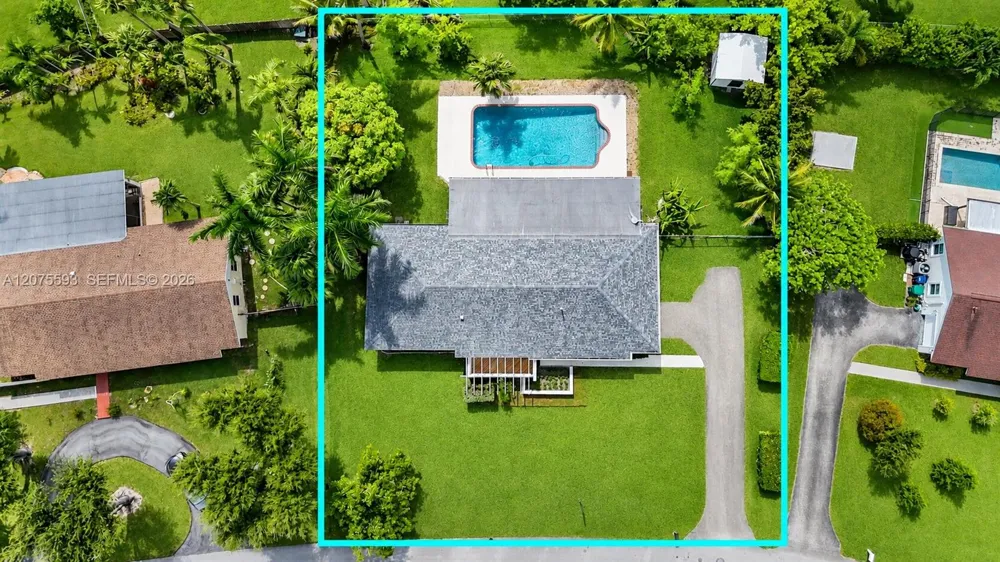 18465 SW 89th Ct Cutler Bay, FL 33157