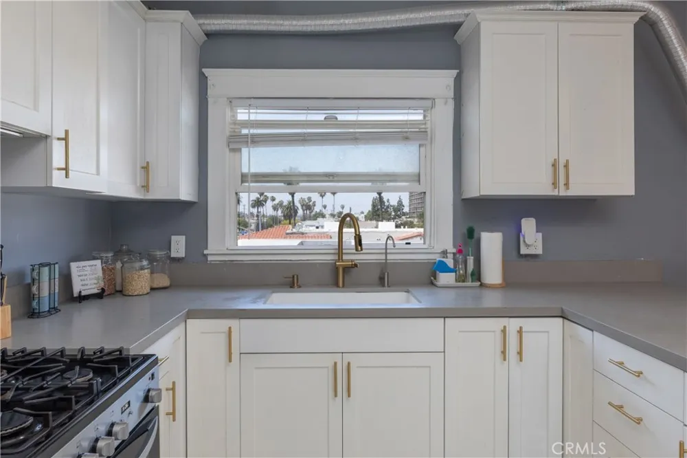 800 Pacific Avenue #305 Long Beach, CA 90813