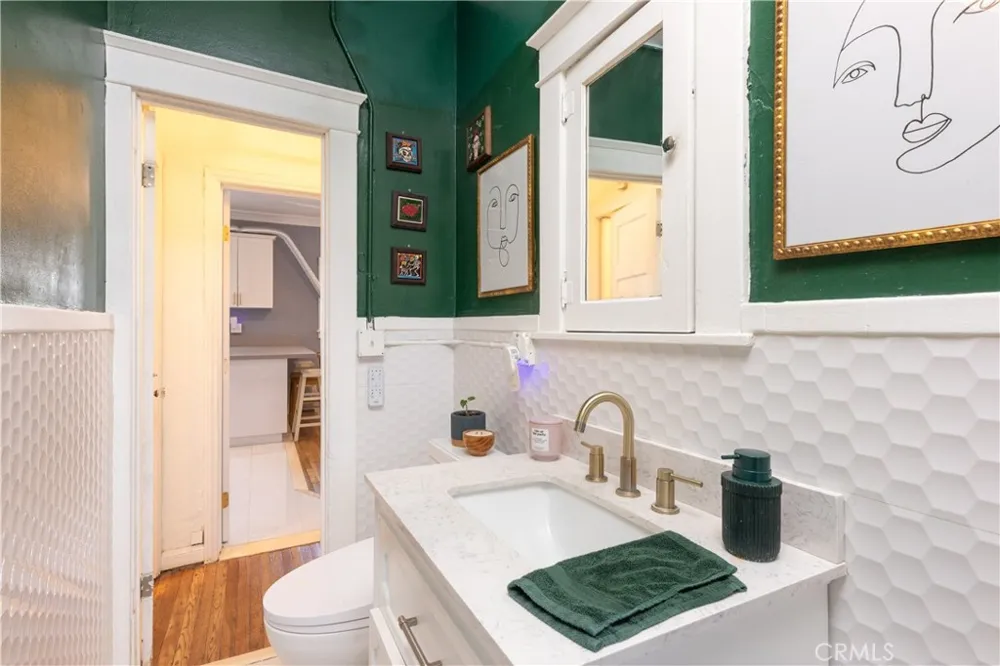 800 Pacific Avenue #305 Long Beach, CA 90813