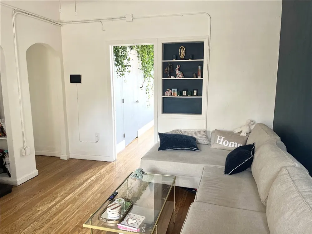 800 Pacific Avenue #305 Long Beach, CA 90813