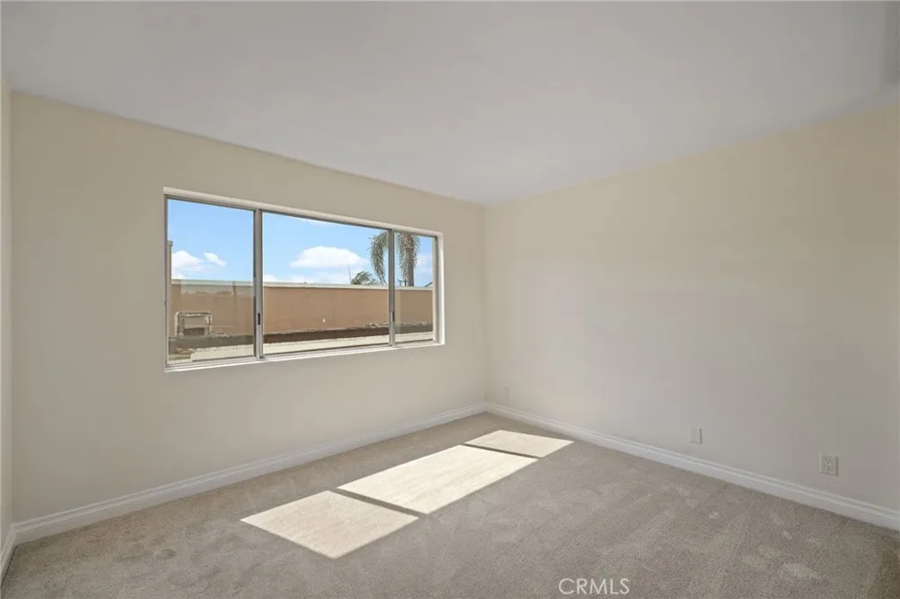 1187 E 3rd #202 Long Beach, CA 90802