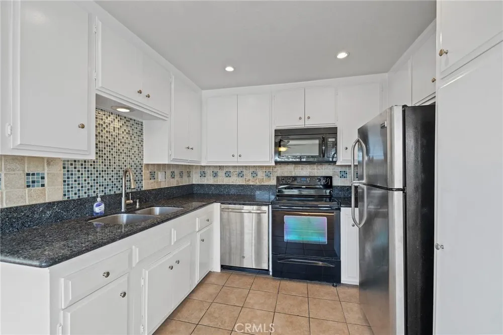 1187 E 3rd #202 Long Beach, CA 90802