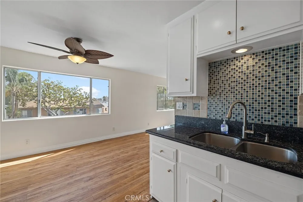 1187 E 3rd #202 Long Beach, CA 90802