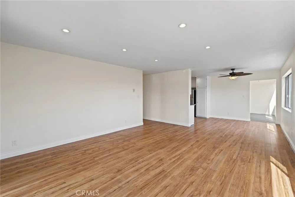 1187 E 3rd #202 Long Beach, CA 90802