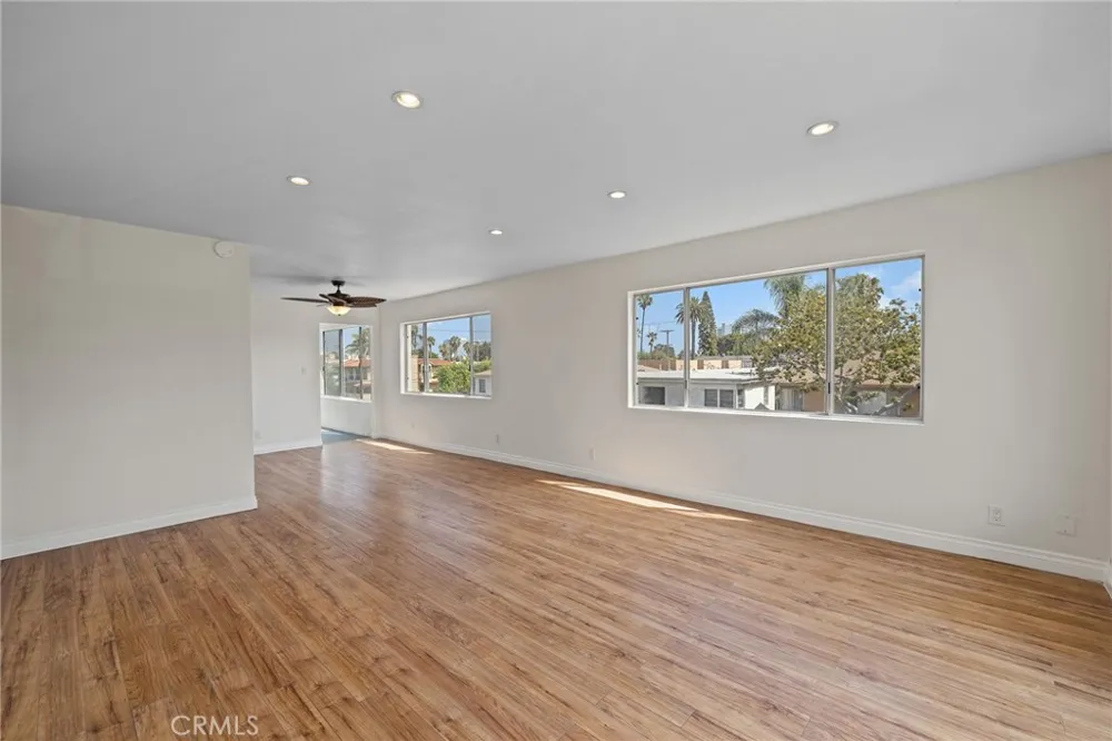 1187 E 3rd #202 Long Beach, CA 90802
