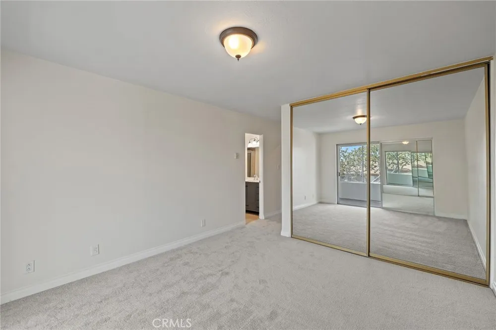1187 E 3rd #202 Long Beach, CA 90802